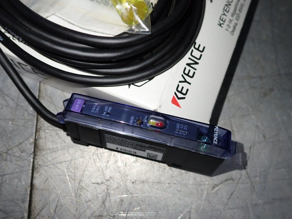 Keyence Amplifier - Es-m1