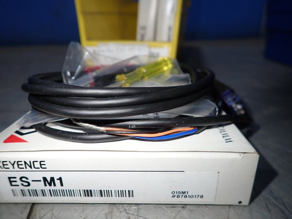 Keyence Amplifier - Es-m1