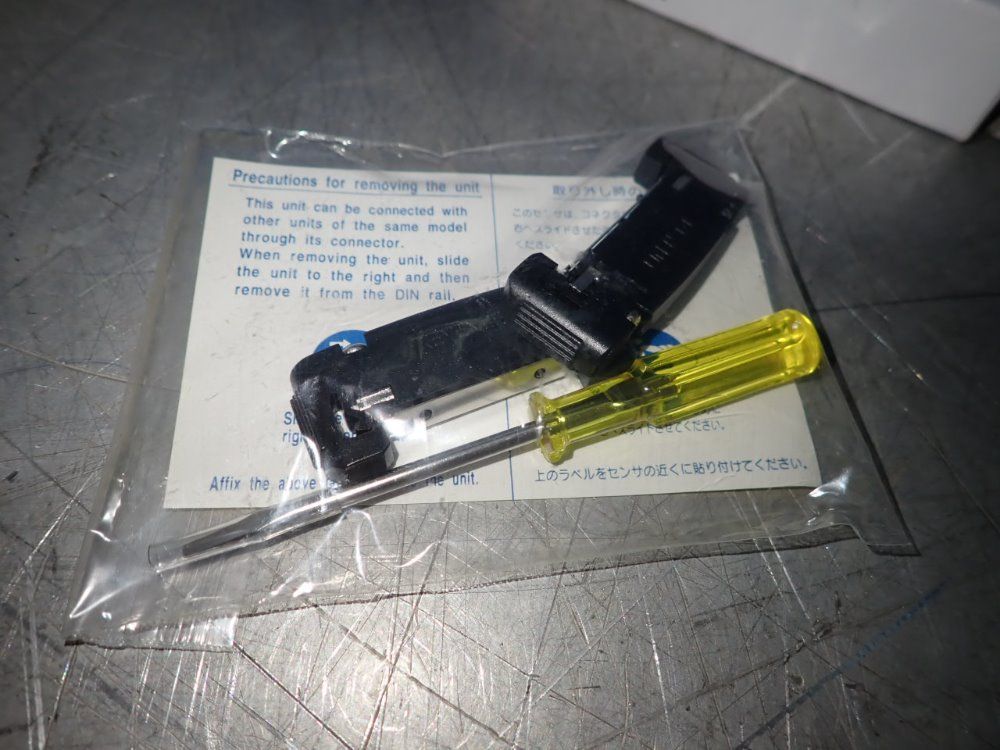 Keyence Amplifier - Es-m1