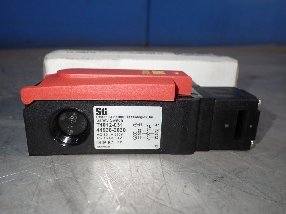 Omron Safety Switch - T4012-031