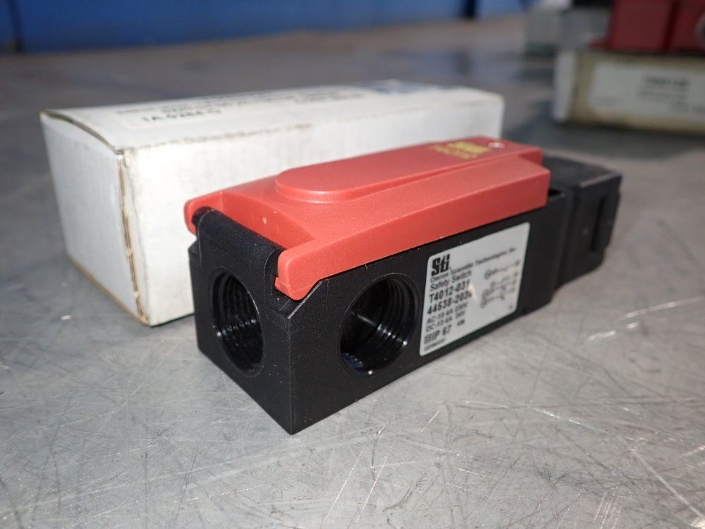 Omron Safety Switch - T4012-031