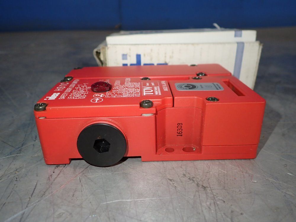 Idec Safety Door Lock Switch - Hs1c