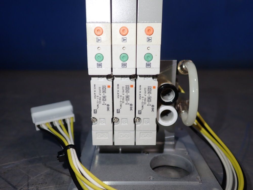 Smc Solenoid Valve - Sx3240-5ngs-q