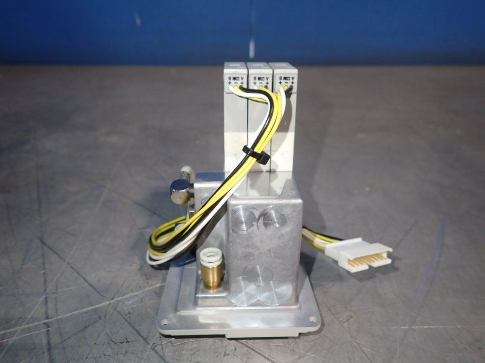 Smc Solenoid Valve - Sx3240-5ngs-q