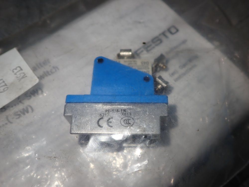 Festo Pressure Switch - Pe-1/8-1n