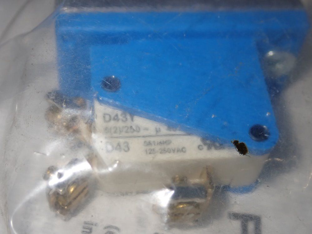 Festo Pressure Switch - Pe-1/8-1n