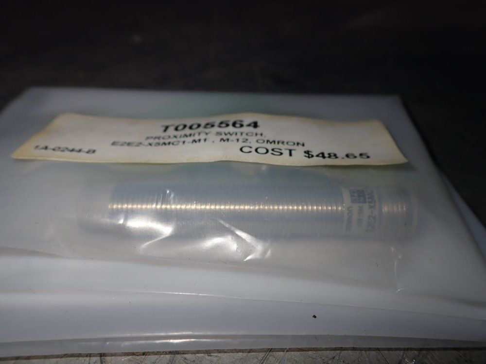 Omron Proxmity Sensor - E2e2-x5mc1-m1