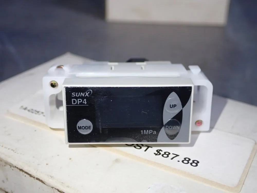 Sunx Pressure Switch - Dp4-52zp