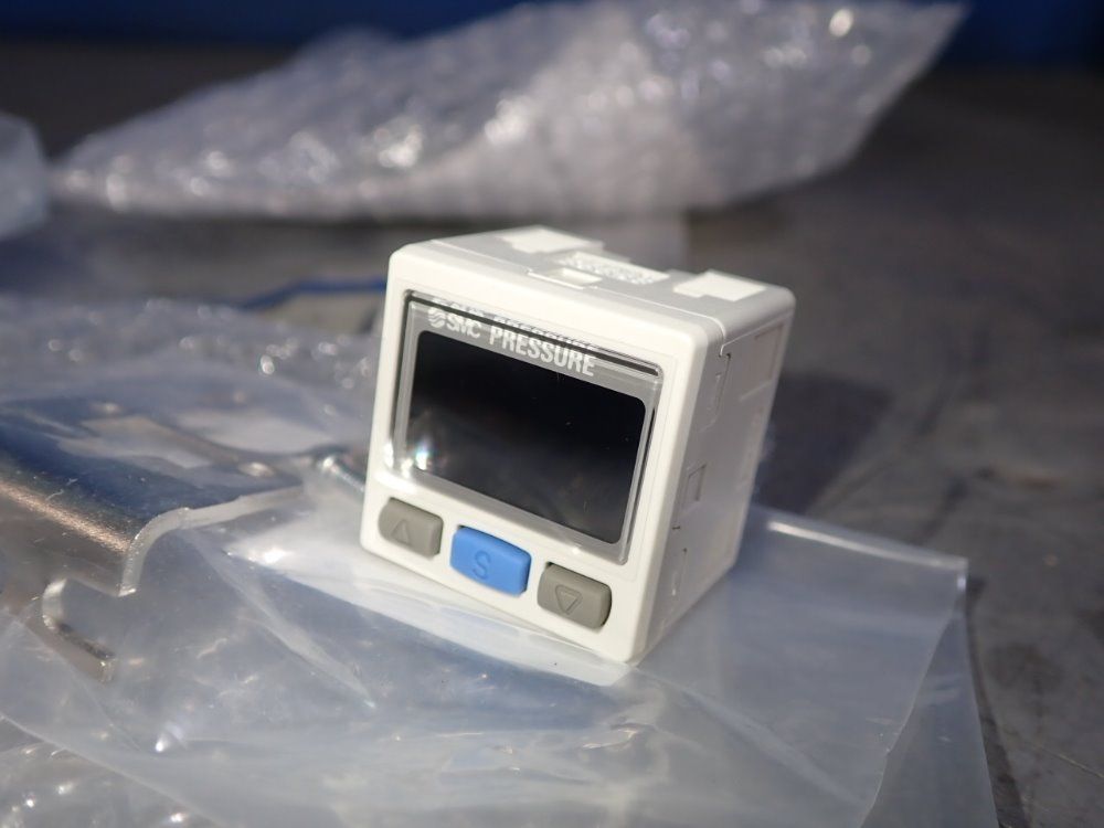 Smc Switch Assembly - Ise30a-c4h-p-la1