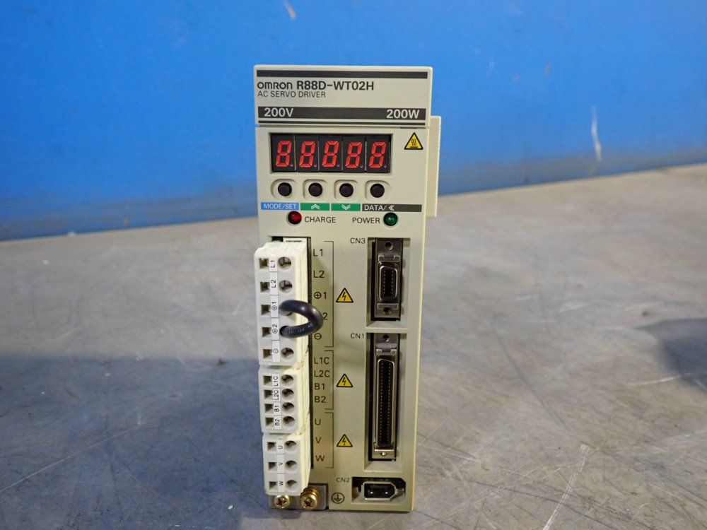 Omron Ac Servo Driver - R88d-wt02h
