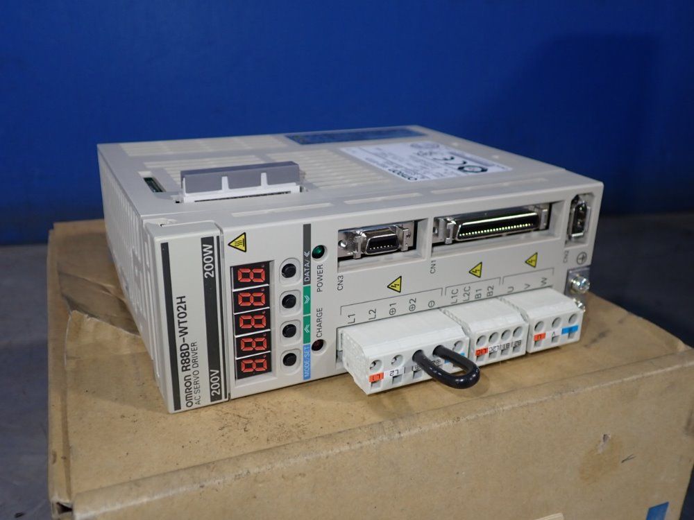 Omron Ac Servo Drive - R88d-wt02h