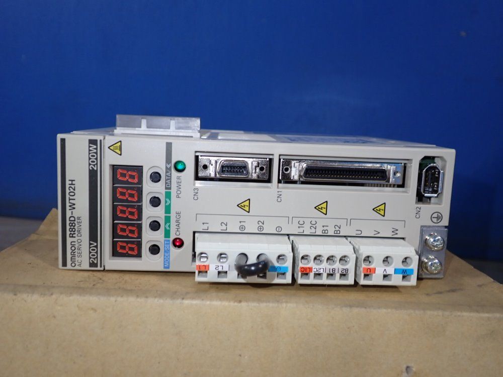 Omron Ac Servo Drive - R88d-wt02h