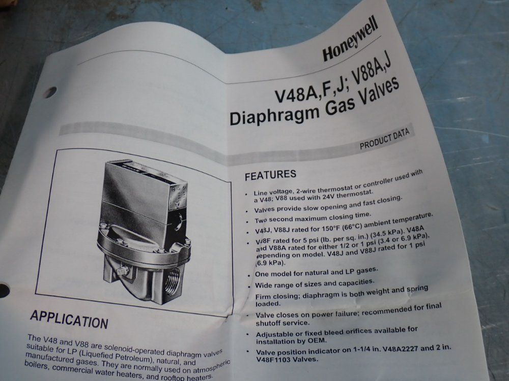 Honeywell 1.5" Diaphragm Gas Valve - V48a2185