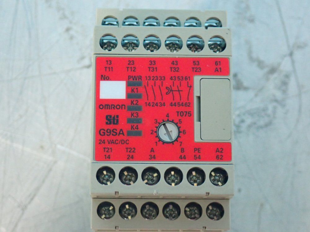Omron Safety Relay - G9sa-321-t075