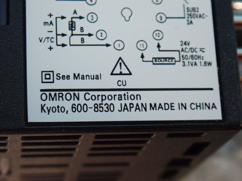 Omron Digital Controller - E5cc-rw2dum-000
