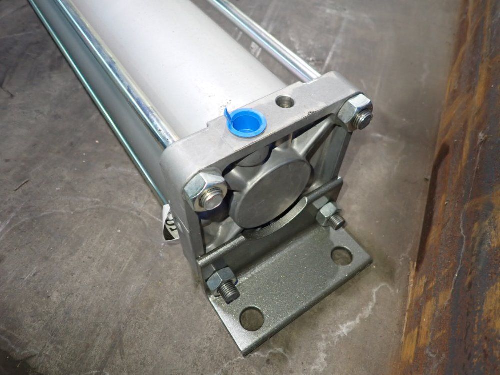 Smc Cylinder - Cs2l125-700-xb6