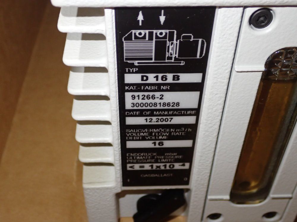 Leybold 1 Hp Rotary Vane Vacuum Pump - D16b