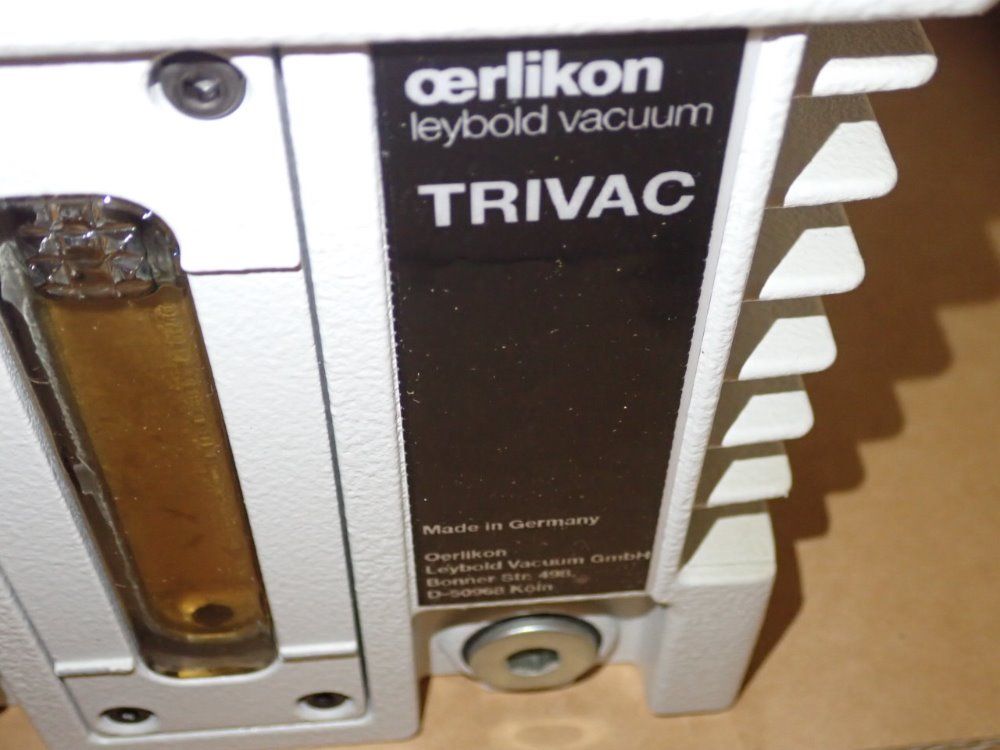 Leybold 1 Hp Rotary Vane Vacuum Pump - D16b