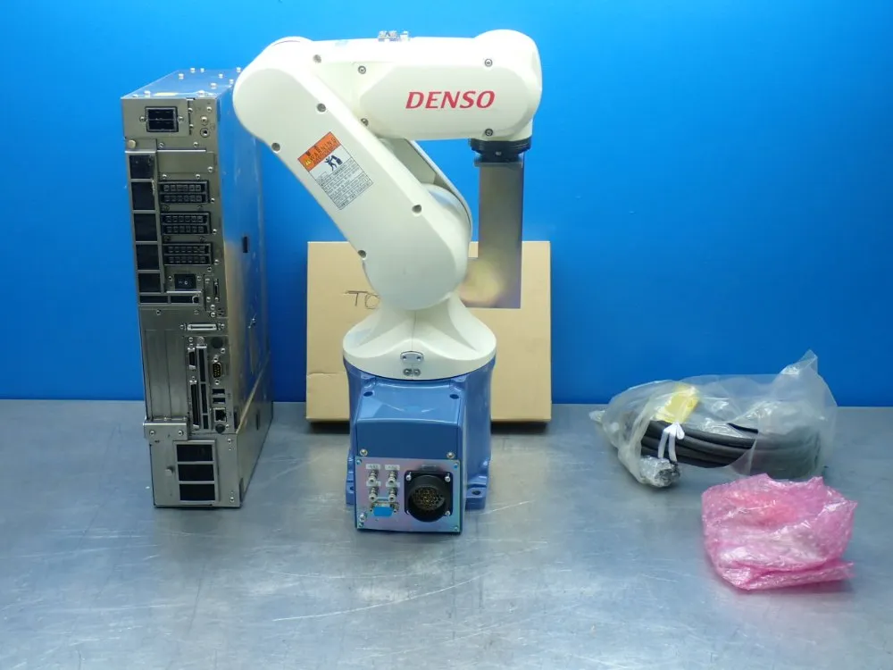 Denso Robot With Controller - Rc8-vpa0-nnnm-ni-nnn