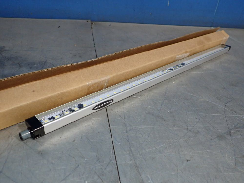 Banner 22 1/4" Low Voltage Luminaire - Wls28-2xw570xpwmq