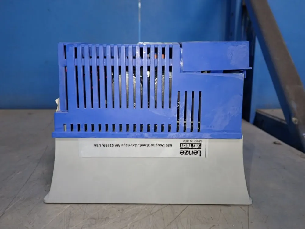 Lenze Inverter - Esv402n04txb