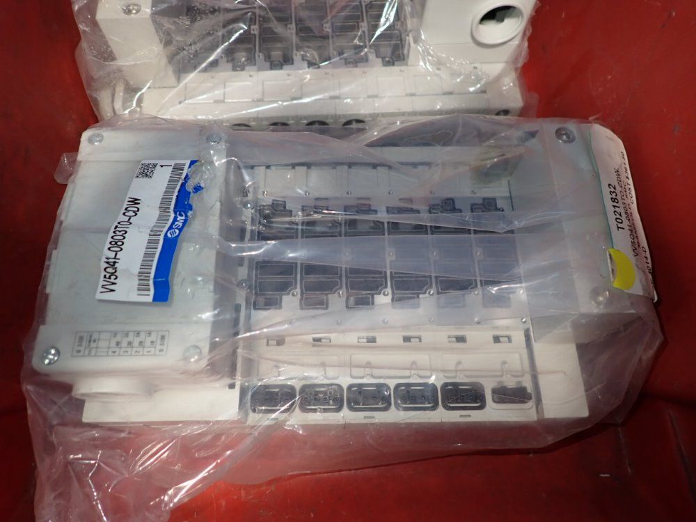 Smc Pnumatic Manifolds - Vv5q41-0803t0-cdw