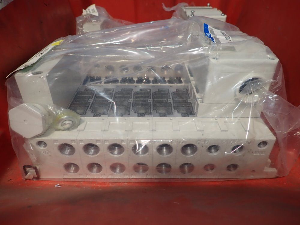 Smc Pnumatic Manifolds - Vv5q41-0803t0-cdw