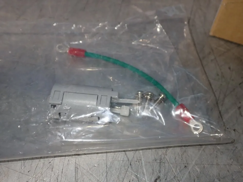 Monitouch Ethernet Connector - Cur-03