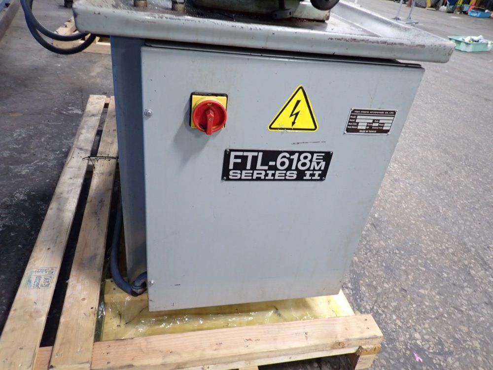 Fair Friend Enterprise Co / Feeler 20" X 10" Lathe - Ftl-618em