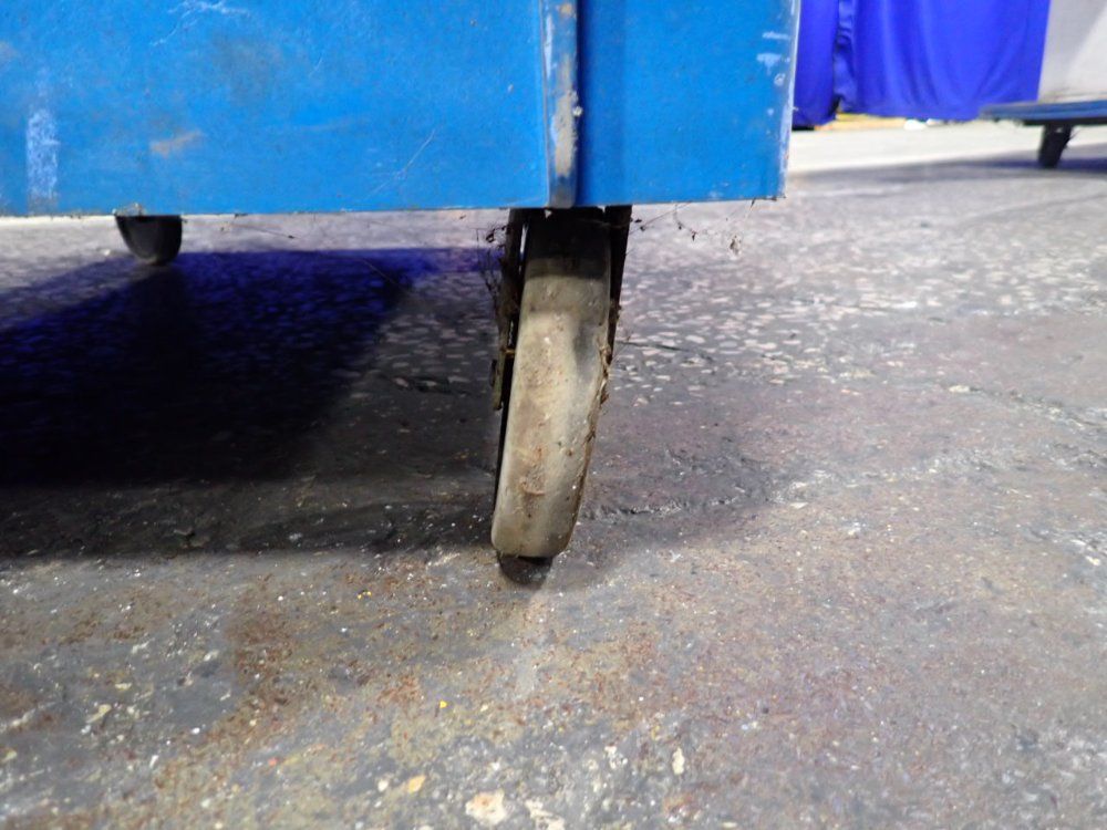 Rubbermaid 2 @ 36" X 24" Cart - 4520