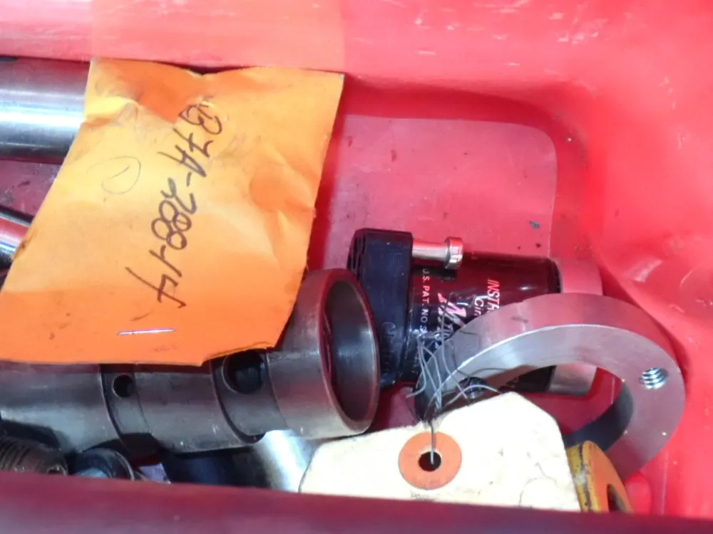 Pipes, Clamps & Gages