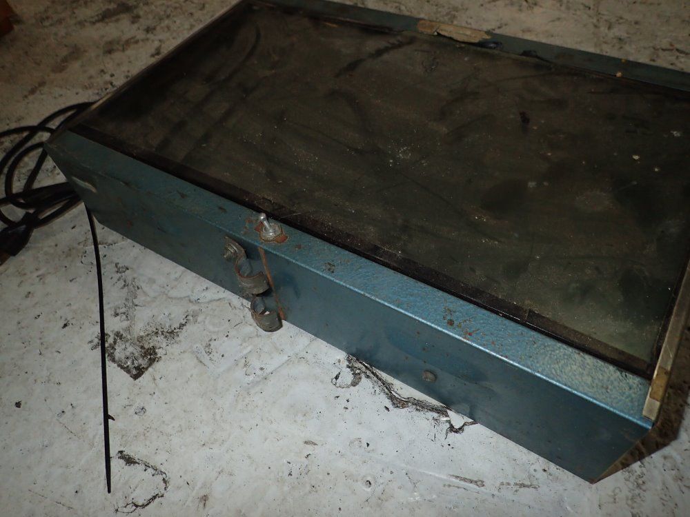 Wale Appa Light Table