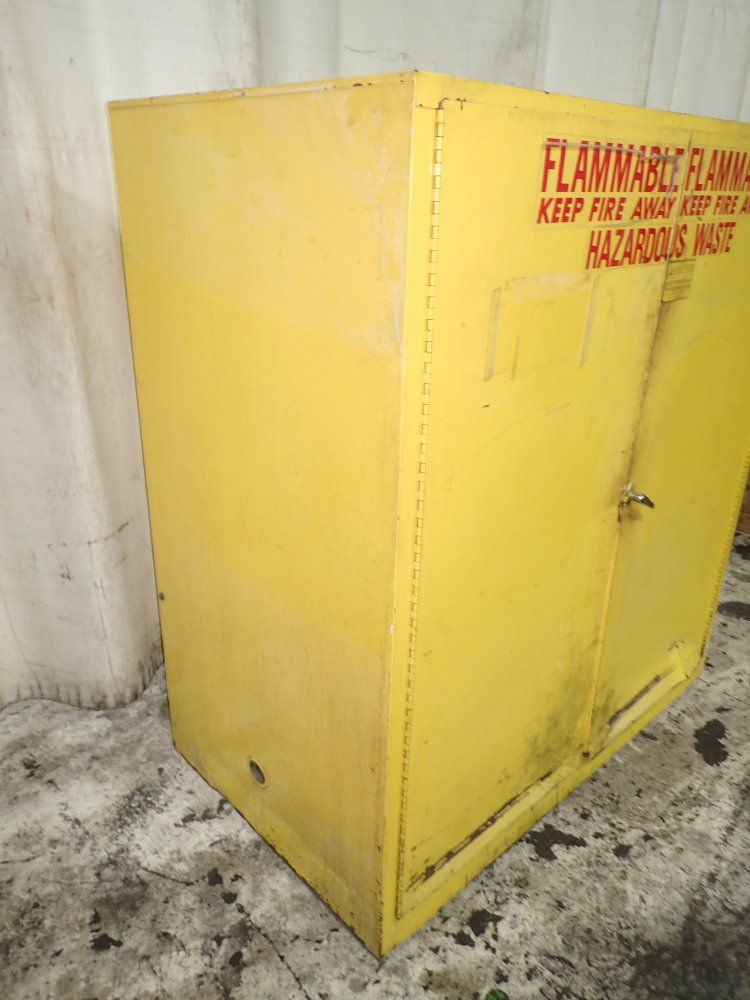 Se - Cur - All Flammable Cainet
