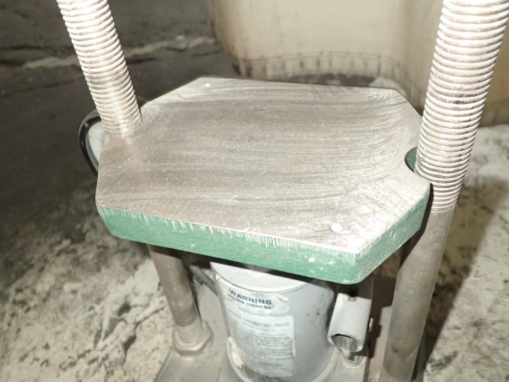 Carver Labratory Press