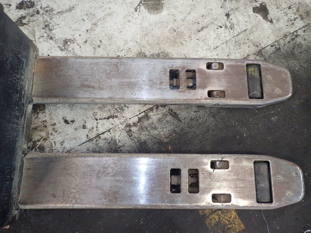 Crown Electric Pallet Jack