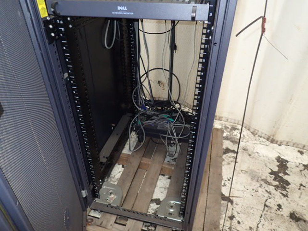 Dell Computer Cabinet