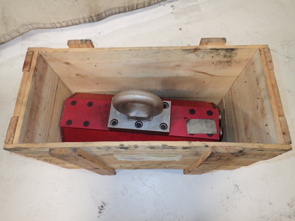 Earth - Chain Lifting Magnet