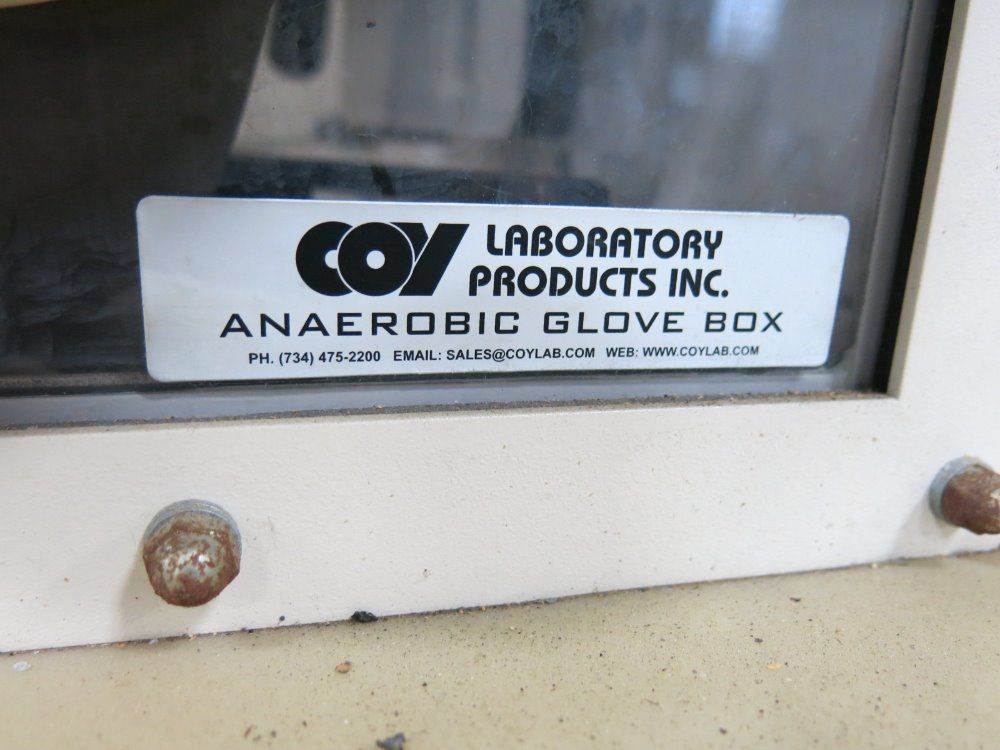 Coy Glove Box