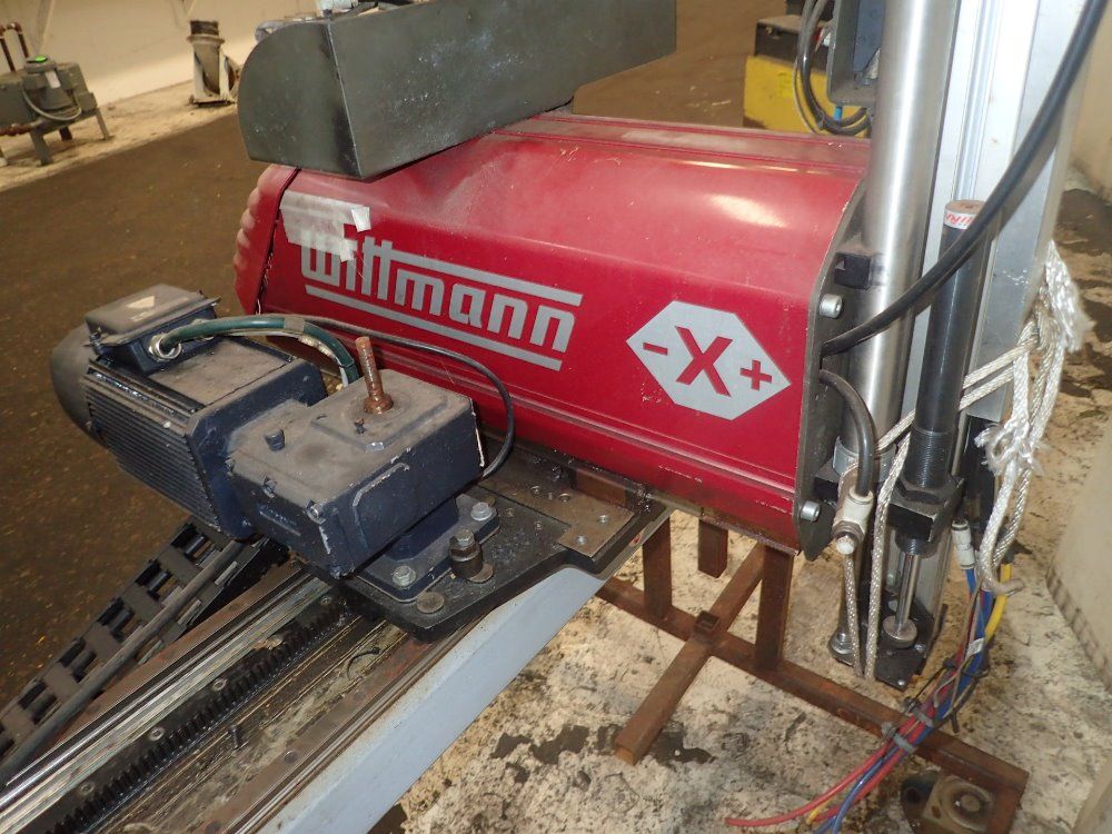 Whittmann Pick And Place Robot