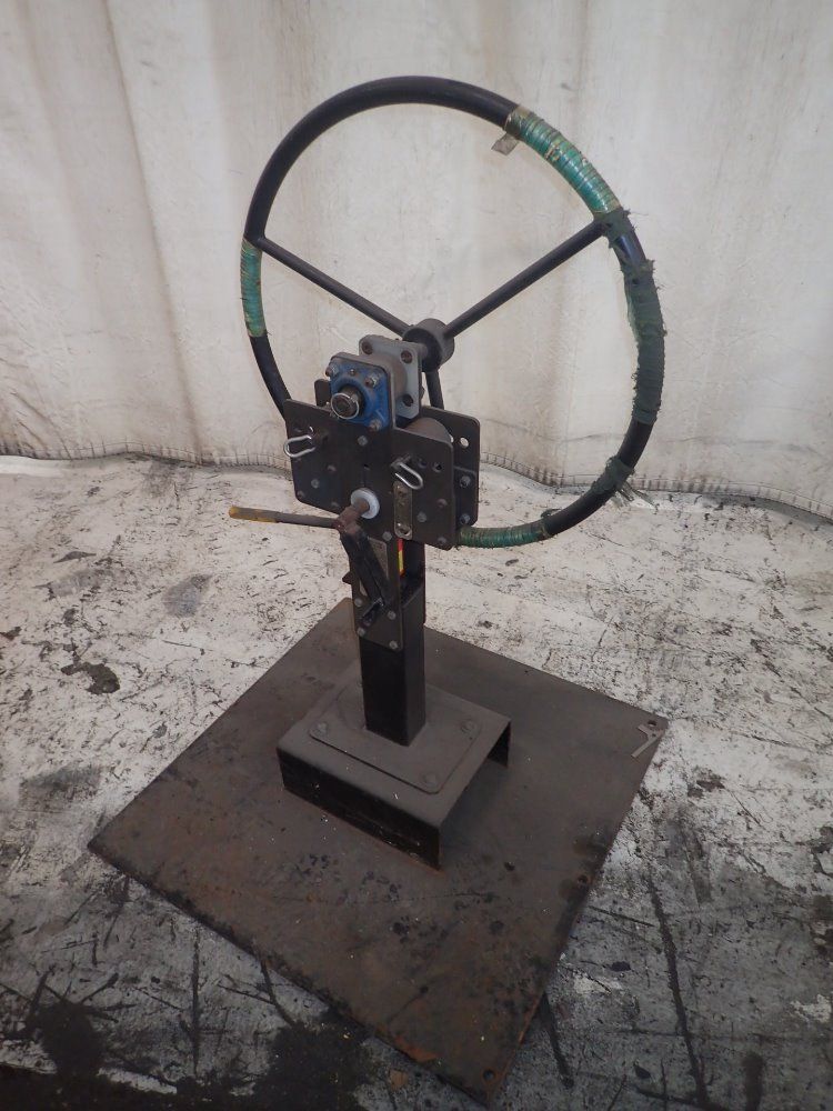 Shop Outfitters Arch Foller