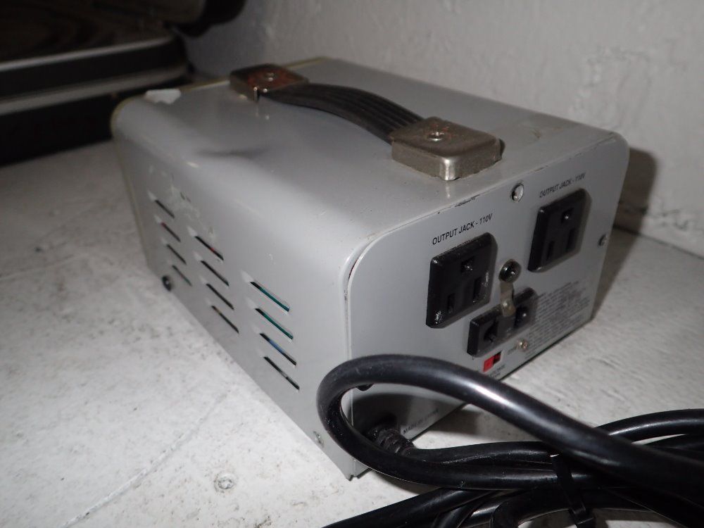 Simran Volt Regulator