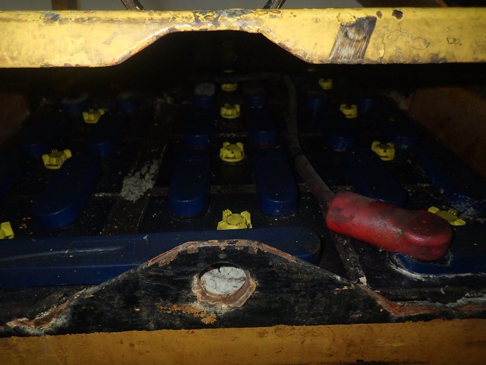 Allis - Chalmers Electric Forklift