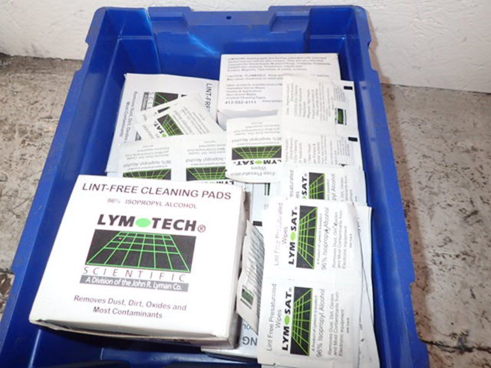 Lym Tech Lint Free Cleaning Pads