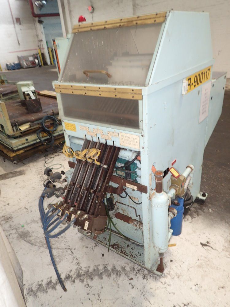 Airway Automation Vibratory Hopper