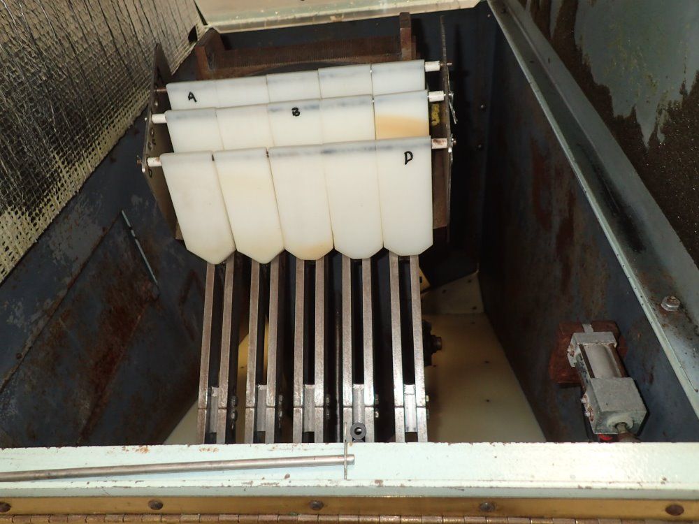 Airway Automation Vibratory Hopper