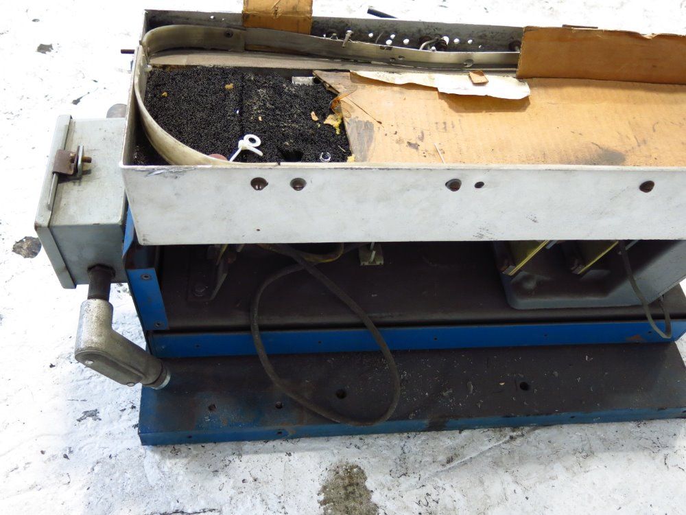 Dyna-slide Vibratory Table/feeder