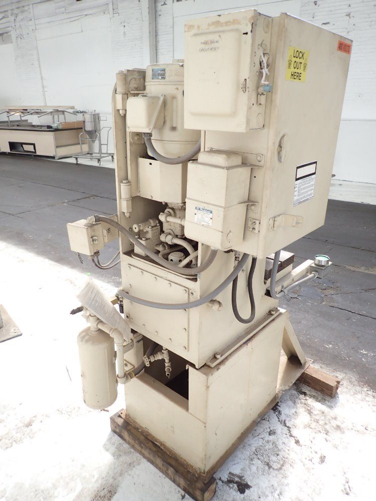 Dennison Multipress Hydraulic Press