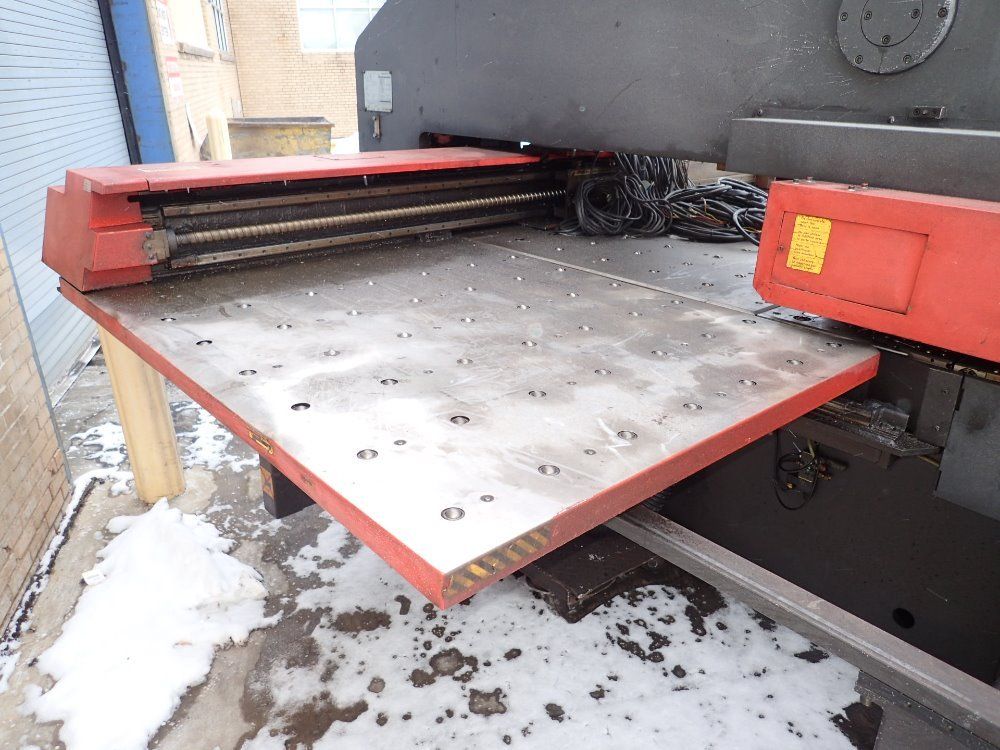 Amada 30 Ton Cnc Turret Punch Press - Vp 305072