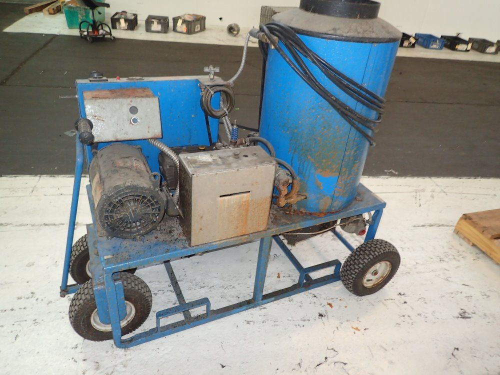 Clark Delco Heated Pressure Washer