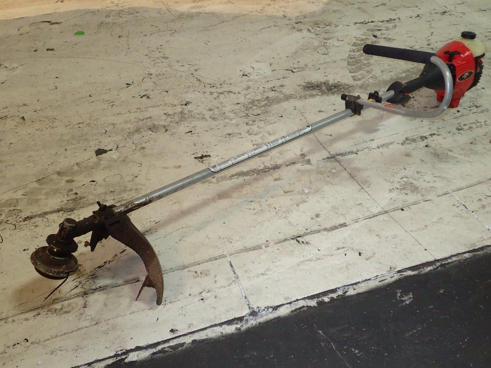 Craftsman 32cc Gas Weed Eater - Bruchwacker